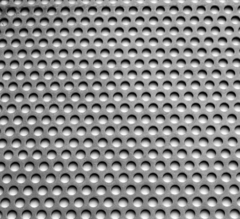 Лист стальной перфорированный оцинкованный 0,7x1000x2000 мм Rv 3-5 фото 1