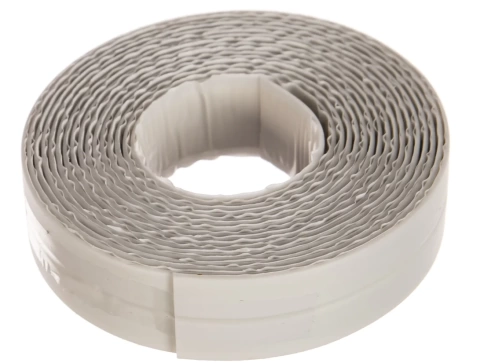 Лента клейкая бордюрная водостойкая 11мм х 11мм х 3,35м фото 1