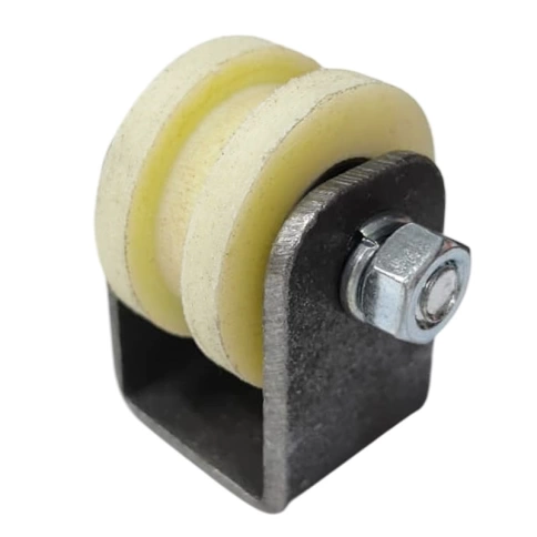 Ролик d40 мм Р2411 на платформе под трубу 10*10, капролон фото 1