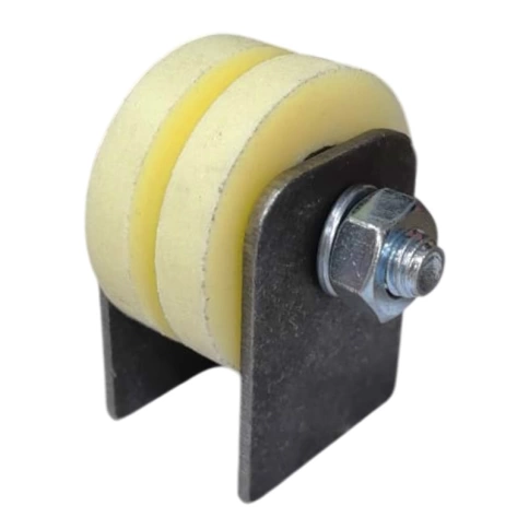Ролик d50 мм Р2521 на пластинах под полосу, капролон фото 1